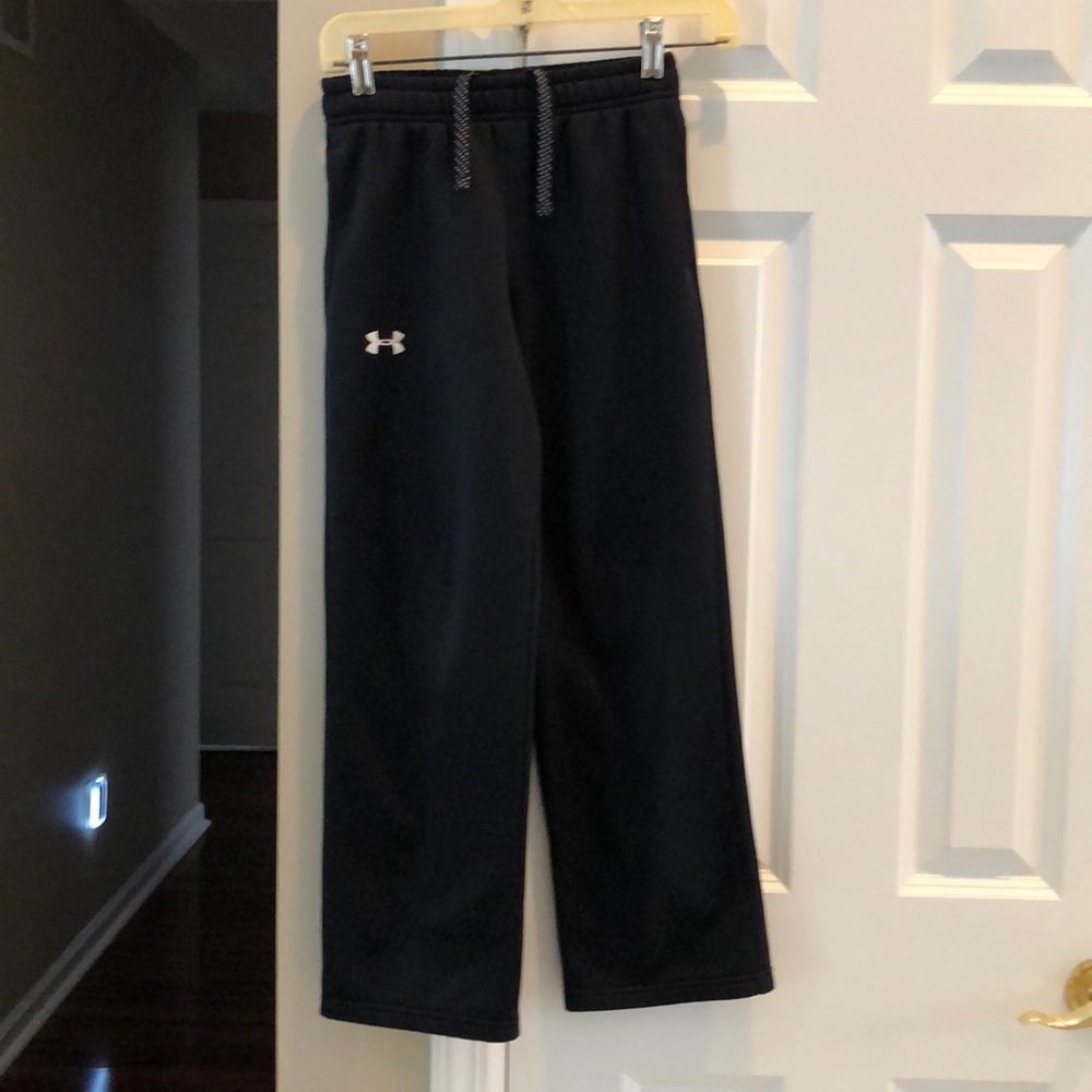 Boys fleece lined dri fit Under Armour Storm pant